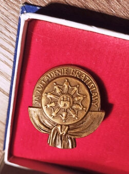 ČESKOSLOVENSKÉ ODZNAKY - 15