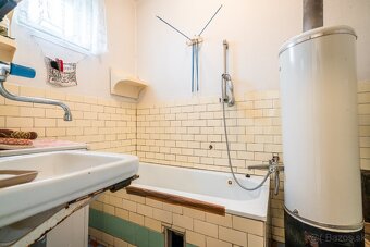 Rodinný domček v malebnej dedinke Stará Turá , časť Papraď - 15