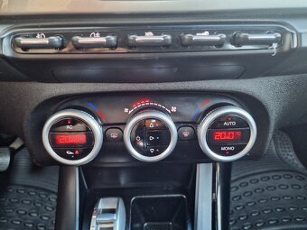 Alfa Romeo Giulietta Gulietta 1.6 JTD Distinctive 77KW M6 SR - 15