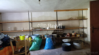 Dom v obci Henckovce, podpivničený,plynové kúrenie,2 studne - 15