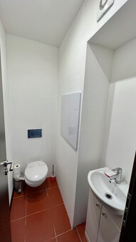 NOVO ZREKONŠTRUOVANÝ KOMPLETNE ZARIADENÝ 4-IZB. BYT S LOGGIO - 15