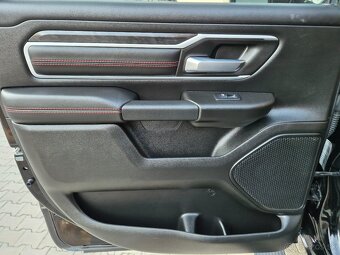 DODGE RAM 1500 5,7 HEMI BLACK WIDOW 16000km - 15