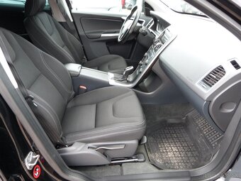 Volvo XC60 D3 2.0L Drive-E Kinetic Geartronic - 15