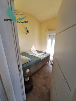 Exluzívne dom v prvej rade od mora s nerušeným výhľadom na m - 15