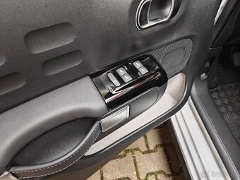 Citroen C3 MAX, 1.2 Puretech 61kW, r. 2024, manuál, LED - 15