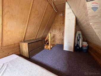 Záhrada s chatou v krásnom prostredí - 15