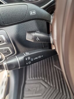 Mercedes-Benz GLC Kupé 250 4Matic AT9 155KW SR 1majiteľ Top - 15