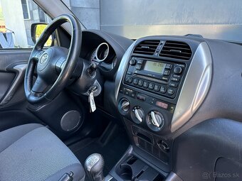 Toyota RAV4 2.0 VVTi - 15