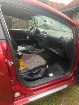 Seat Leon 1.9 TDI 77 kW – 2006, červená metalíza - 15