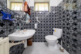 Útulný dvojpodlažný RD s terasou v lone prírody • Gelnica • - 15