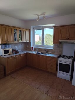 Predám samostatne stojací RD Noviny - 15