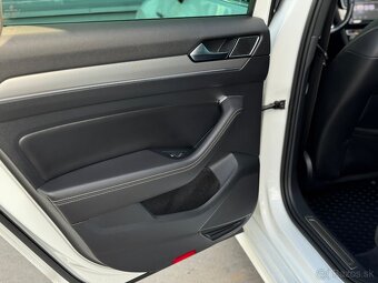 Volkswagen Passat Variant 2.0 BiTDI 240kBMT R-Line Highline - 15