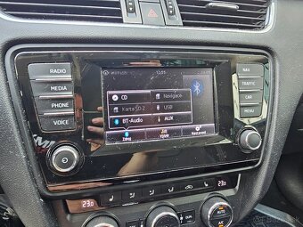 ŠKODA OCTAVIA COMBI III 2.0 TDI DSG STYLE - 15