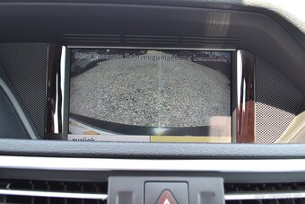 Mercedes-Benz E trieda Kombi 350CDI - 15