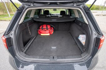 VW Passat B8 2.0TDi DSG Highline DynAudio - 15