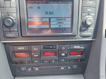 Audi A4  AVANT 2.5 TDI B6 - 15