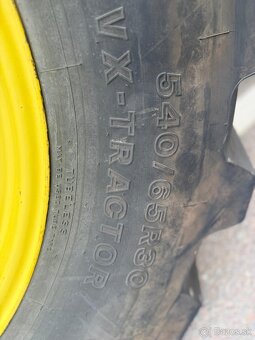 Zemědělský traktor John Deere 6215, rok výroby 2017, 7600 mo - 15