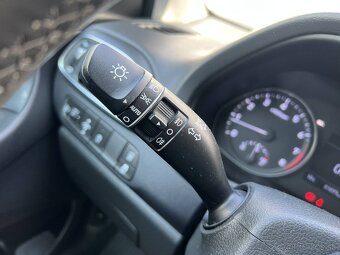 Hyundai i30 Combi 1.5 DPI 80kw benzin - 15