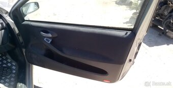 Fiat Stilo 1,6i 76kw kód:182B6000 - 15