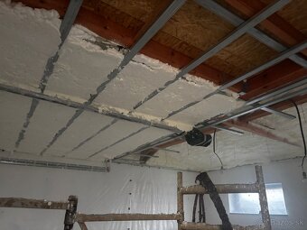 Celé Slovensko - STRIEKANA FUKANA IZOLACIA AKCIA - 15