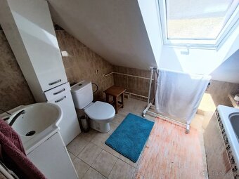 Predaj 5 izbového rodinného domu v obci Divinka,552m2-Žilina - 15