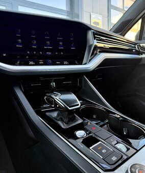 Volkswagen Touareg 3.0 V6 TDI 286k 4Motion Tiptronic - 15