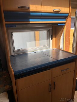 Karavan Hobby 400 De Luxe , Nosič THULE ,  PREDANÉ - 15