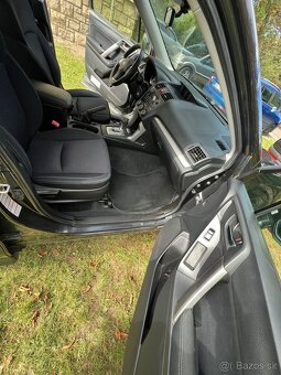 Subaru Forester 2.0i • 110 kW • Automat • 4x4 • Xenony - 15