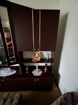 Predám sedačku, 2 kreslá, 2 taburetky - 15