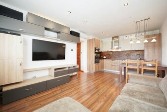 Ružinov 3 izb. byt Chlumeckého ulica - 15