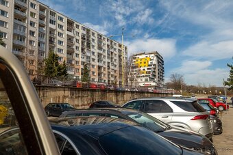 Prenájom 2-izbového bytu – Titogradská ulica, sídlisko KVP - 15