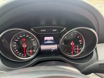 Mercedes GLA 200d 2018 - 15