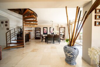 Luxusný Penthouse s Panoramatickým Výhľadom na More – Fuengi - 15