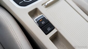 Volkswagen Passat Variant 2.0 TDI BMT Business Comfortline - 15