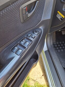 HYUNDAI TUCSON 2.0 103kw 4x4 - 15