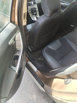 Volvo XC60 2.4D D5 AWD Summum - 15