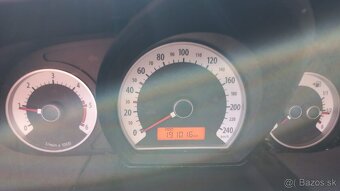Prenájom vozidla KIA cee’d – spoľahlivé a úsporné auto - 15