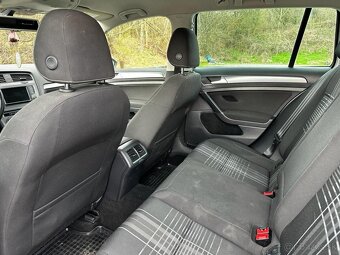 Volkswagen Golf Variant - 15