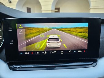 Škoda Octavia Combi IV 2.0 TDI DSG F1 Style DVD Kamera R17 - 15