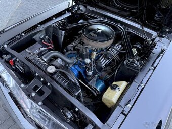 Ford Mustang Convertible z roku 1968 - 15