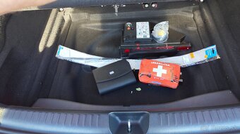 Mercedes GLA trieda 200 d A/T - 15