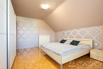 BOSEN | Na predaj priestranný rodinný dom s bazénom a saunou - 15