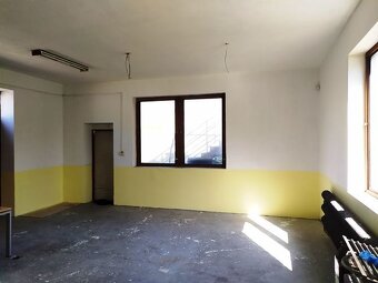 Výrobno-skladový objekt s administratívou na predaj - 15