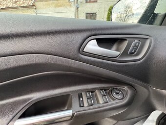 FORD KUGA 2.0 TDCI 4x4 ST-line 150PS - 15