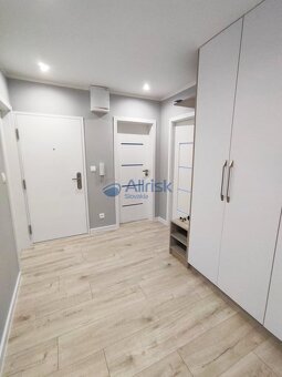 KRÁSNY ,KOMPLETNE ZREKONŠTRUOVANÝ 3,5IZB. BYT - SÚMRAČNÁ ULI - 15