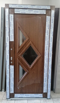 DVERE PVC - 15