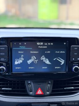 Hyundai i30 N 2.0 T-GDi N Performance Fastback - 15