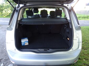 Citroën Grand C4 Picasso 1,6HDi automat 7-Míst, pěkná výbava - 15