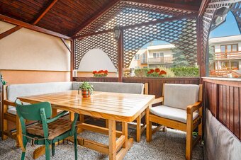 ALL INCLUSIVE | NA PREDAJ 5-IZBOVÝ POSCH. RODINNÝ DOM, DUNAJ - 15