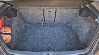 VW GOLF 6 1.6 TDI RABBIT - 15